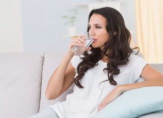 Apă: Hidratarea ideală pentru sănătate și energie zilnică